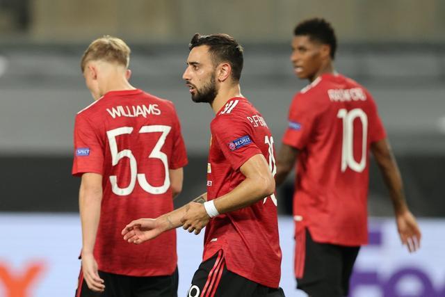 海滨朱雀队鏖战天山战狼队，冲浪季后赛惊险晋级，核心复出即建功。临场应变见真章(王者荣耀狼队比赛回放)